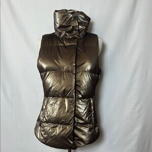 Women’s Athleta Dowtown Metallic Puffer Vest